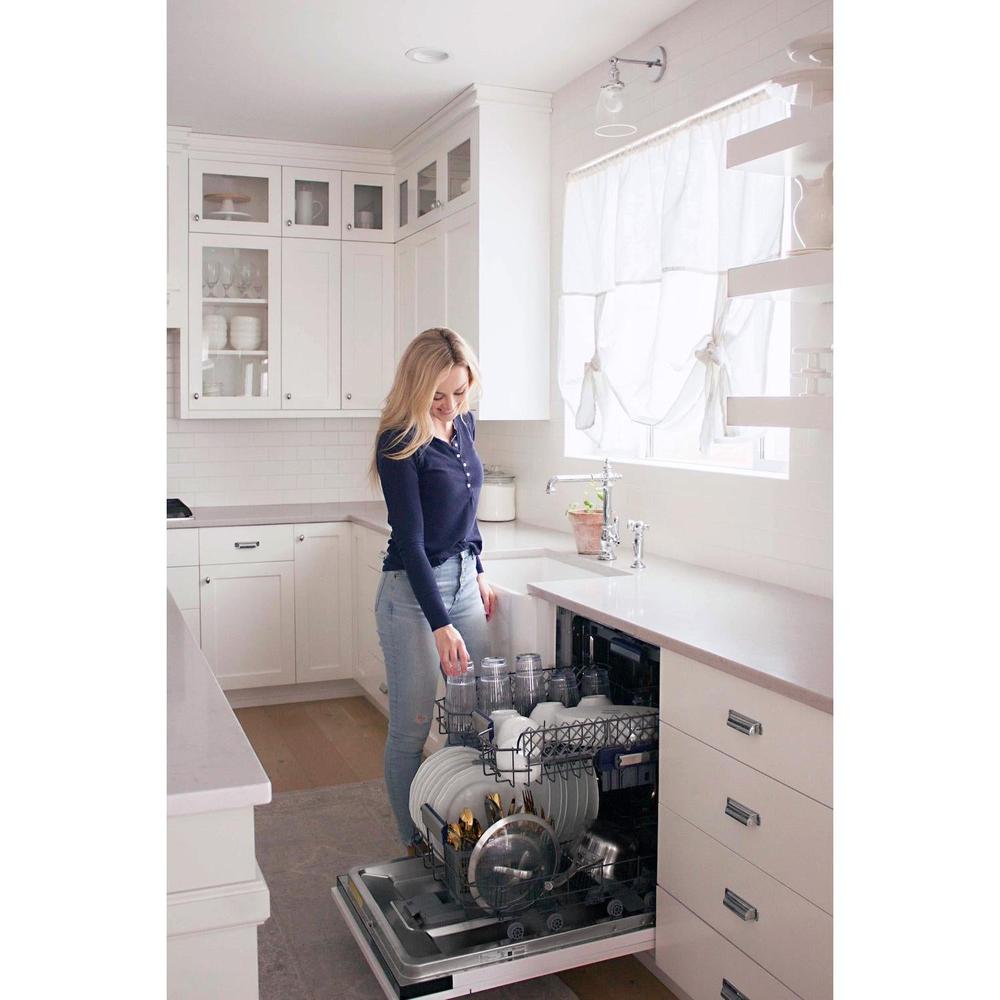 ZLINE Autograph Edition 24 in. Tallac Series 3rd Rack Top Control Built-In Tall Tub Dishwasher in Custom Panel Ready with Matte Black Handle, 51dBa (DWVZ-24-MB)