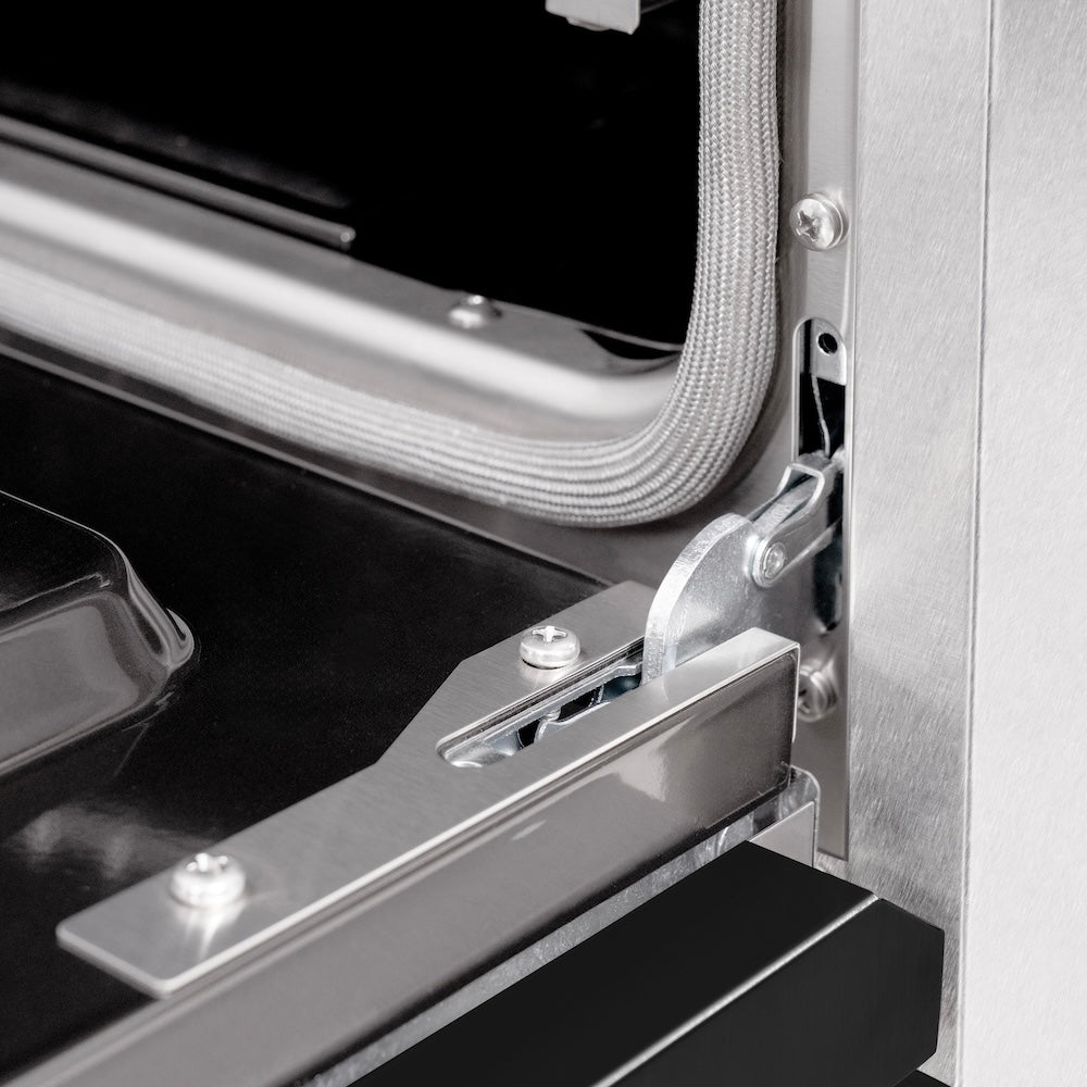 ZLINE 30 in. 4.2 cu. ft. Classic Dual Fuel Range with 4 Burner Gas Cooktop and Electric Convection Oven in Satin Stainless Steel with Black Matte Door (CDRS-BLM-30)