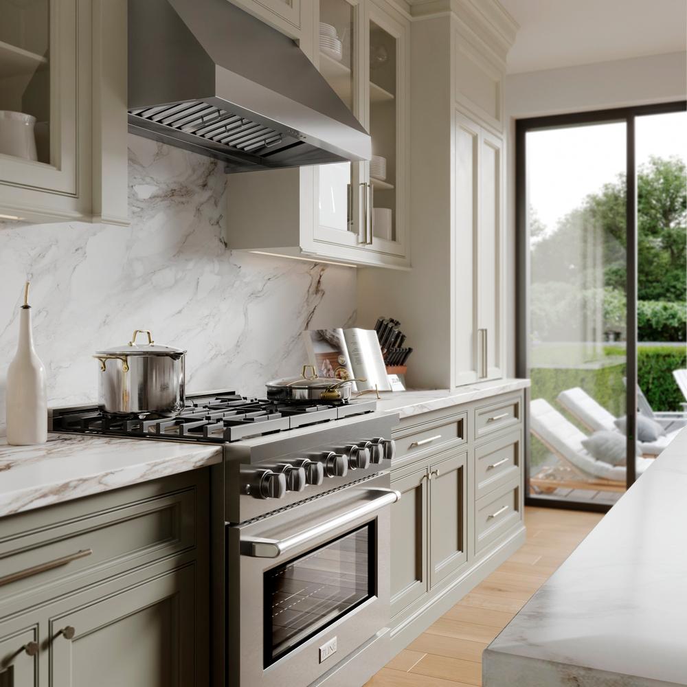 ZLINE 36 in. Convertible Vent Under Cabinet Range Hood in Stainless Steel (523-36)