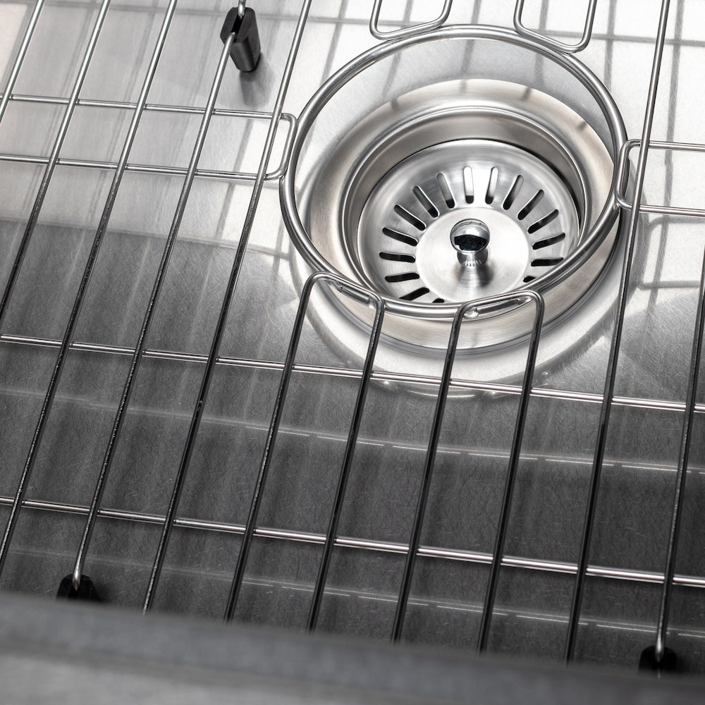 ZLINE 33 in. Vail Farmhouse Apron Mount Single Bowl Satin Stainless Steel Kitchen Sink with Bottom Grid (SAS-33S)